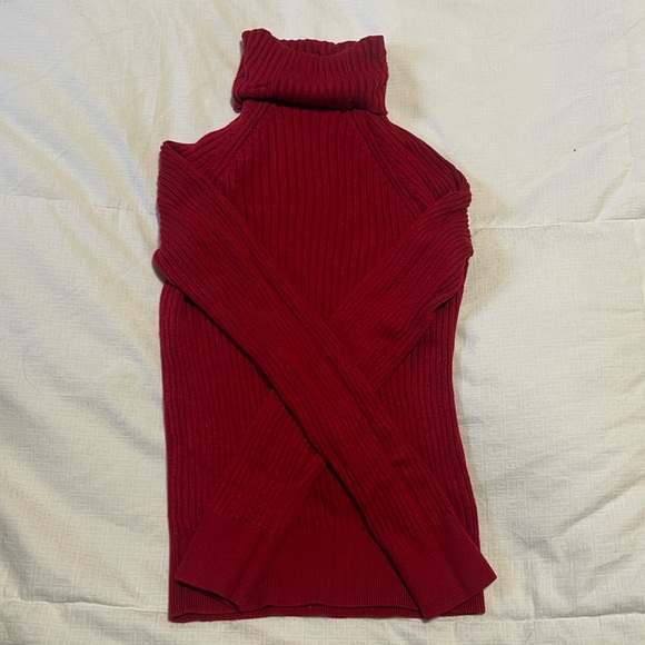 RED KNIT TURTLENECK SMALL - Picture 1 of 2